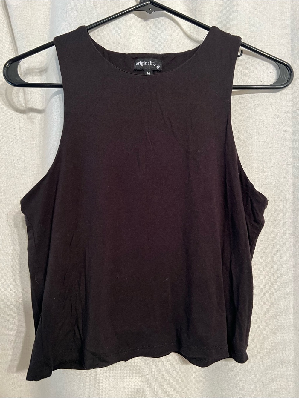 Originality Black Sleeveless Scoop Tank Top